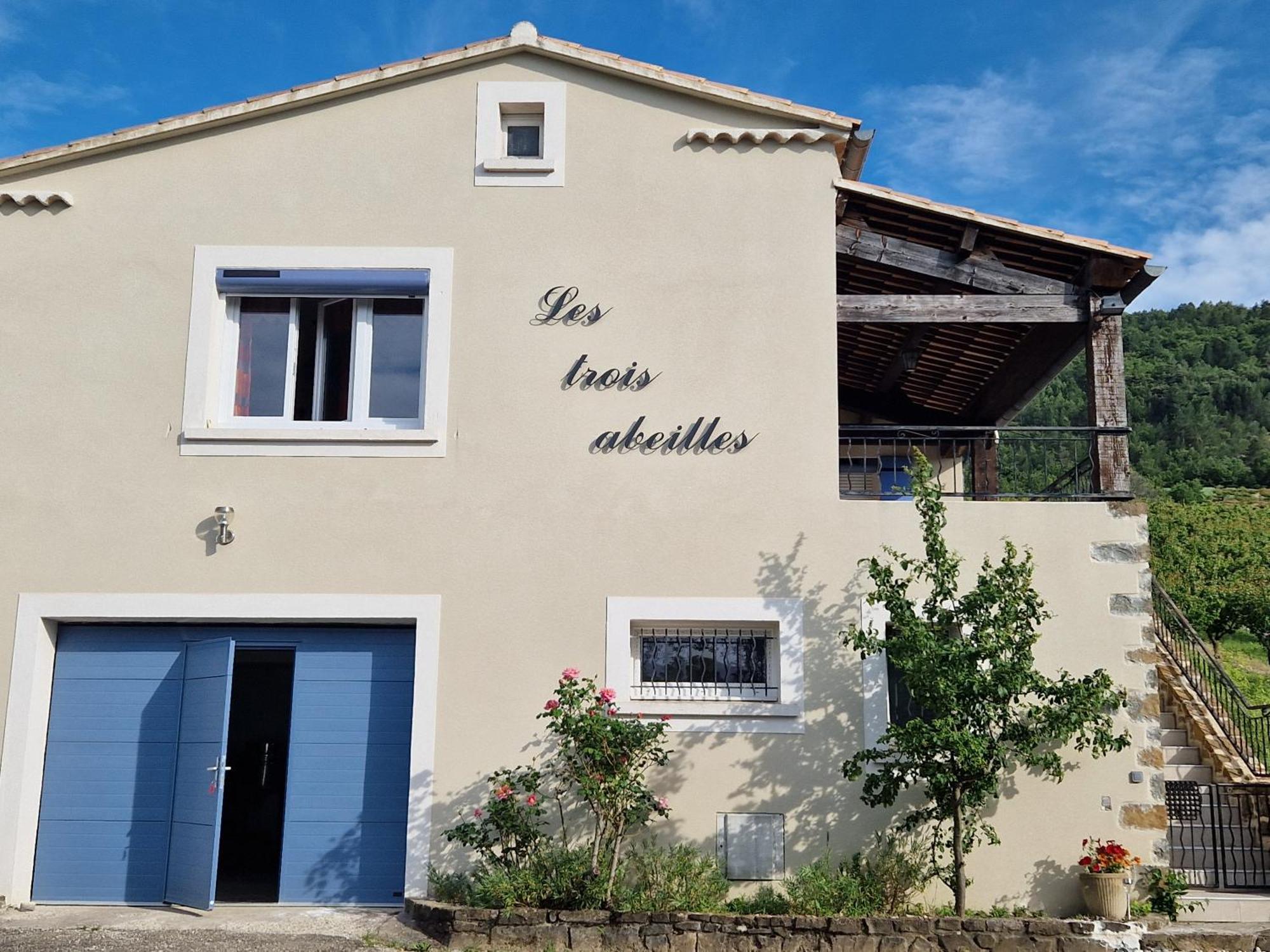Gite Les Trois Abeilles Bésignan Εξωτερικό φωτογραφία